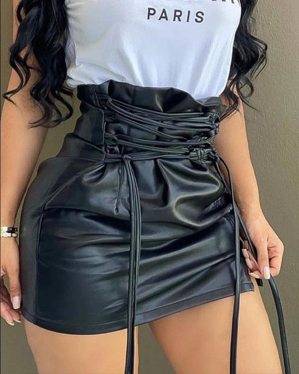 Mini Saia de Couro Sintético Cintura Alta com Amarração – Moda Sexy