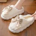 Pantufas Femininas de Pelúcia com Laço – Conforto e Maciez para o Inverno
