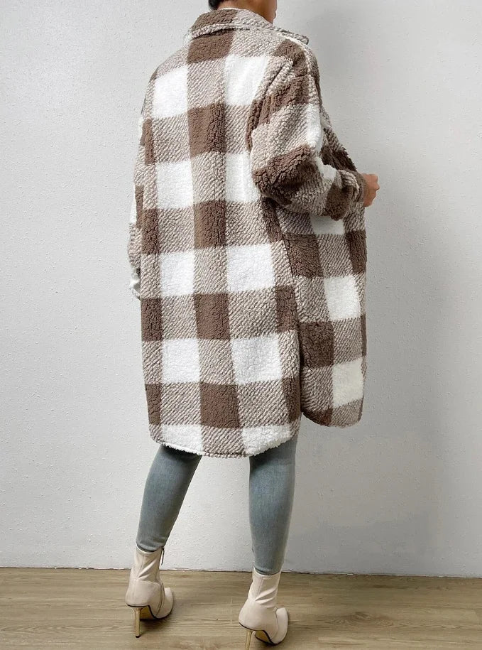Casaco de Pelo Longo Xadrez com Gola Virada e Mangas Longas, Estilo Casual e Elegante