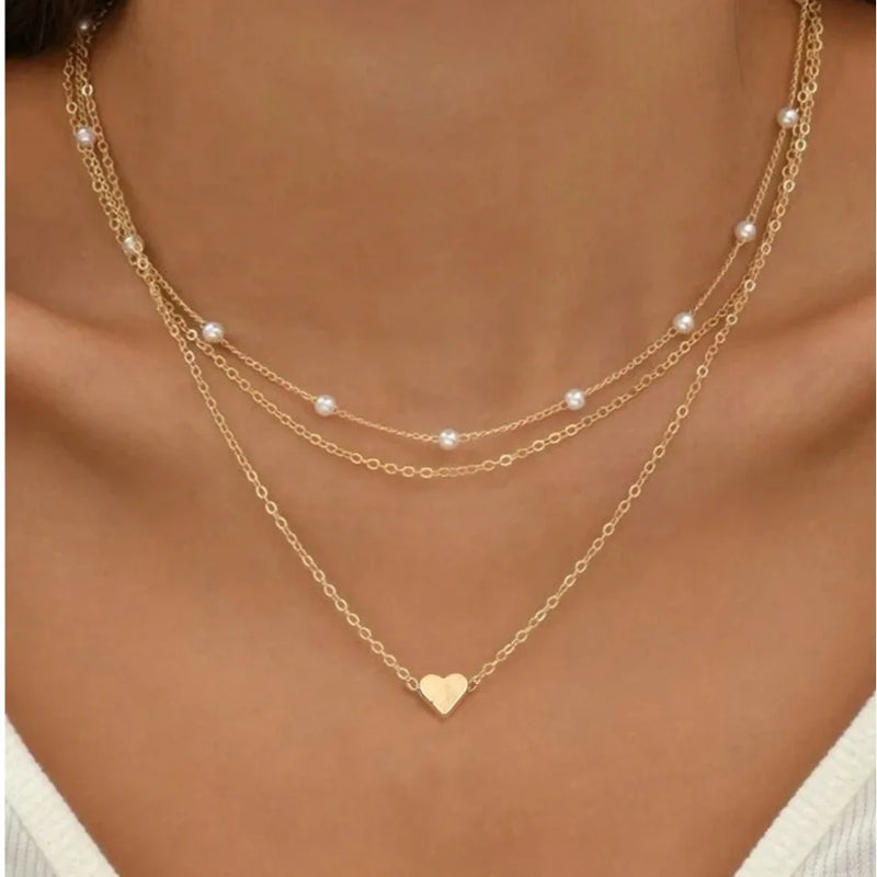 Kit com 3 Colares Femininos – Pérolas & Coração em Ouro 14K, Elegância à Prova d’Água